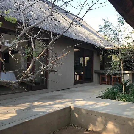 11 Raptors Lodge Hoedspruit Exterior photo
